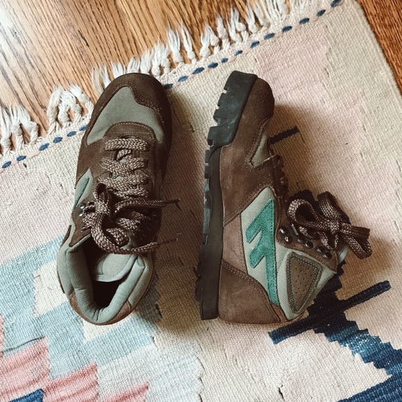 old school hi tec boots